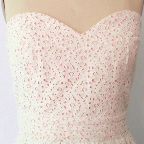 HOST PICK ❤️ UO WHITE PINK COTTON EYELET SWEETHEART STRAPLESS DRESS 12 NWT - Picture 9 of 12